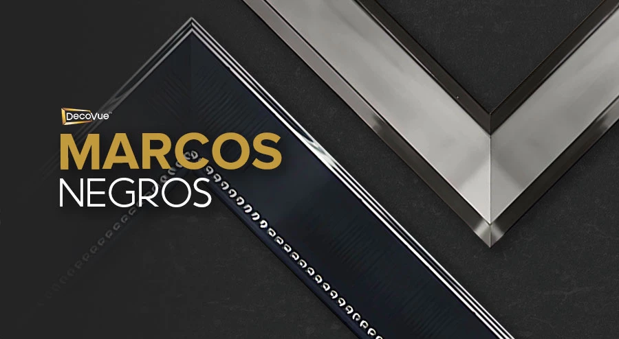 Marcos negros en un espacio oscuro.